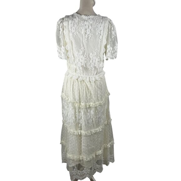 NWOT Carly Jean Los Angeles Ivory Lacy V-Neck Junie Dress Size Medium - Picture 9 of 15